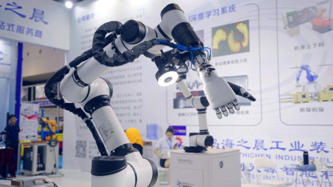 4K机器人-工业自动化智能设备