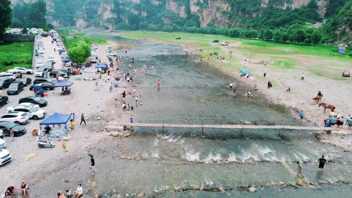 野三坡响水湾漂流露营基地