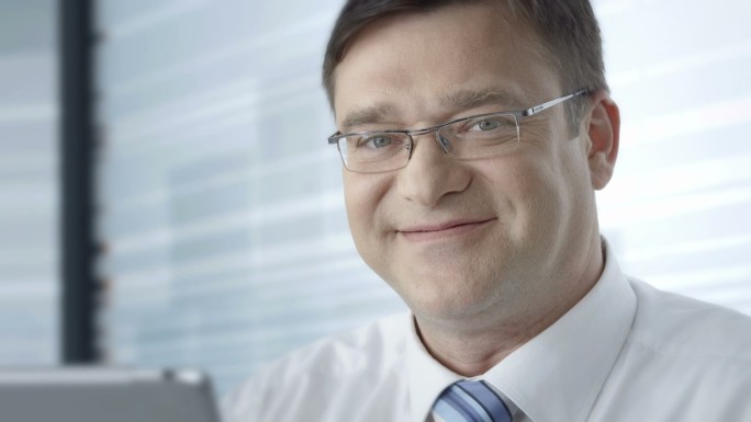 办公室里的一位商人