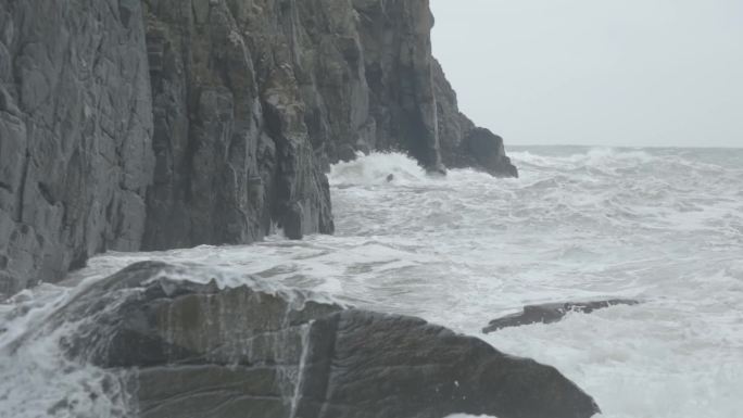 高清平潭大海仙人井汹涌海浪福建旅游