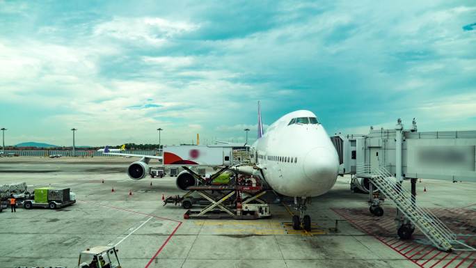 商用飞机装货延时物流空运航空