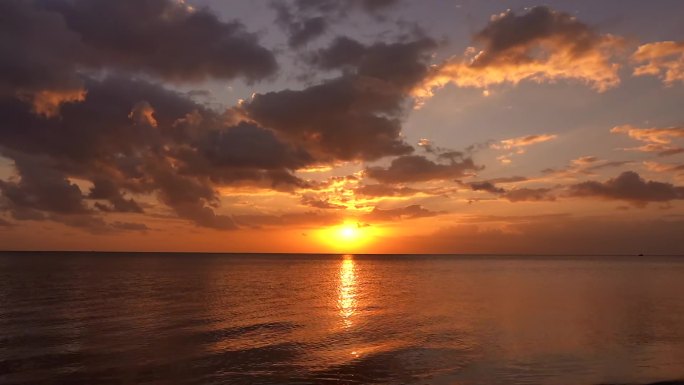 唯美海上日落夕阳晚霞延时