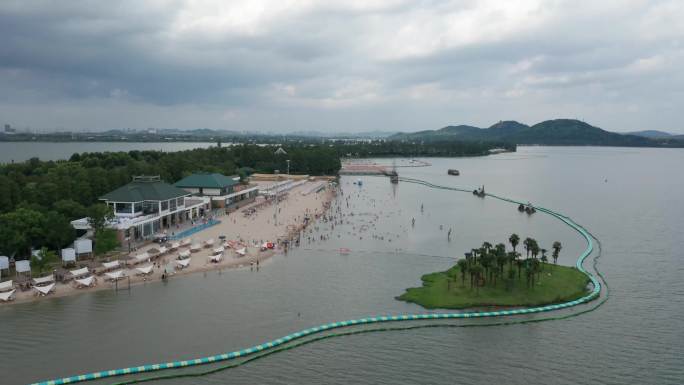 4k航拍武汉东湖沙滩浴场日落