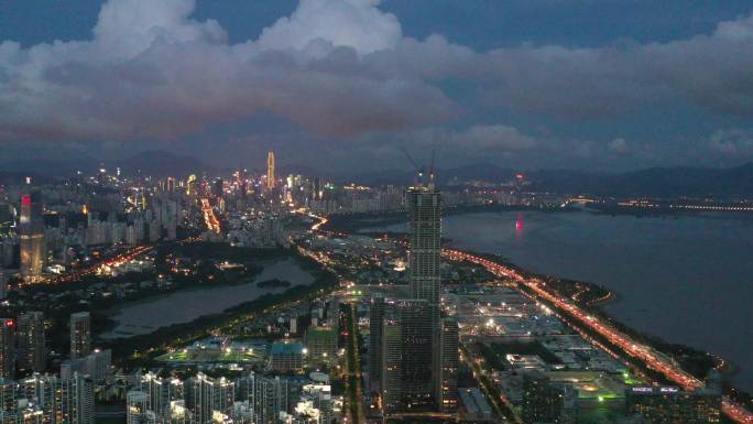 4K航拍  建设中的深圳湾超级总部夜景