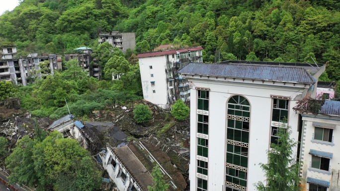 地震遗址北川老县城倒塌楼房