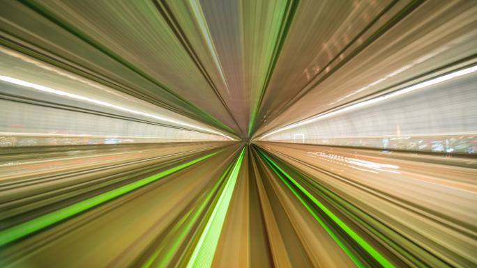 日本东京隧道内的光运动