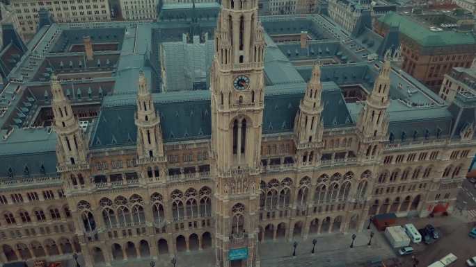 维也纳市政厅空中无人机镜头。
