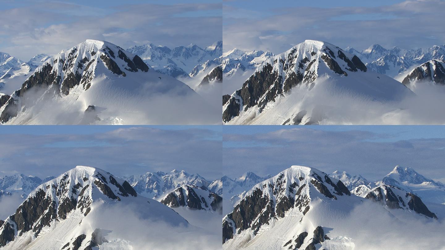 阿拉斯加山脉和云层