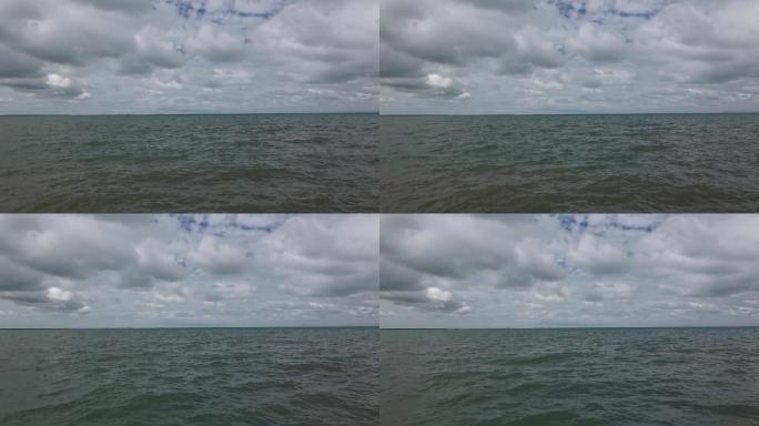 青海湖湖水泛波浪 慢镜头航拍