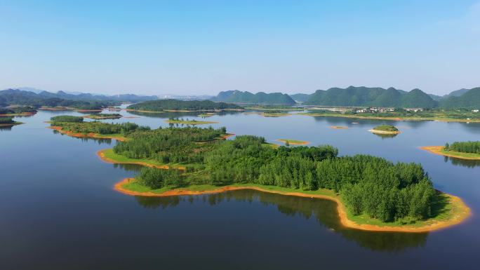 4K航拍绿色生态湖泊岛屿