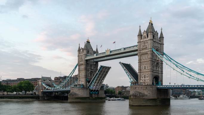 时间流逝：英国伦敦塔桥