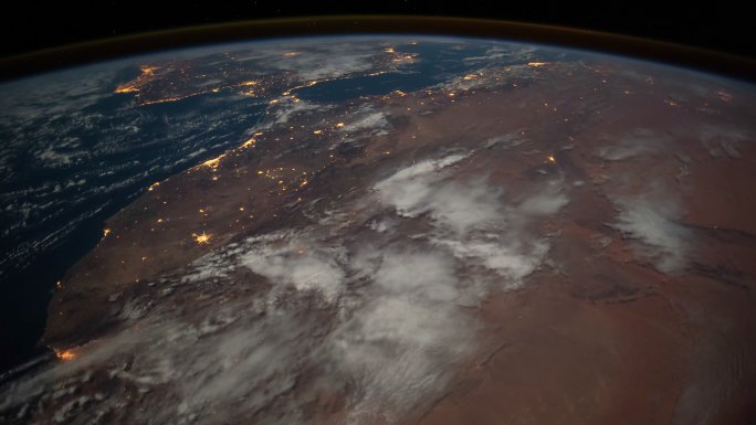 从太空看地球俯视鸟瞰银河宇宙表面星球