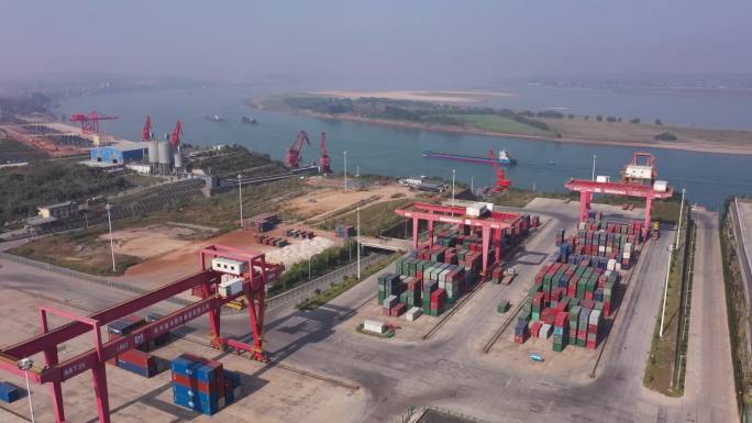 荆州港口集装箱