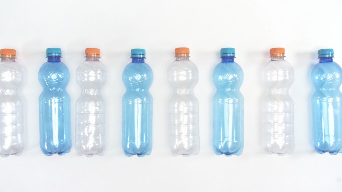 塑料瓶矿泉水瓶饮料瓶污染物