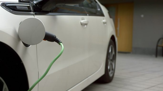 给电动汽车充电未来效率交通