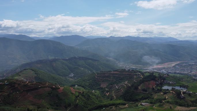 云南大山航拍摇镜头