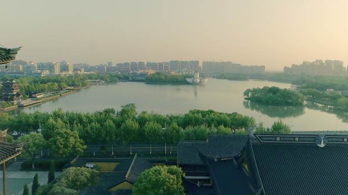 平湖报本寺金平湖夕阳航拍