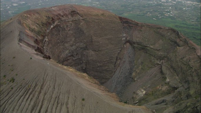 维苏威火山口