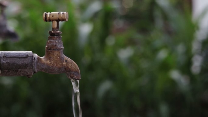 关闭水龙头。节约用水节水水资源放水接水