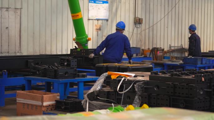 工人操作车间厂房设备工厂厂区04