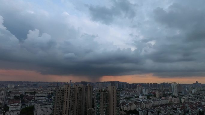 城市雨云延时摄影