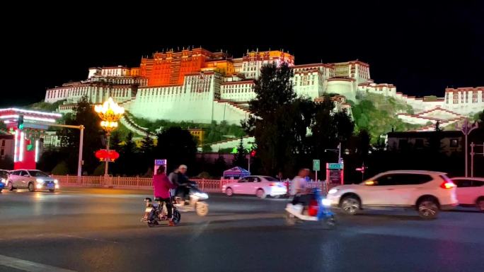 西藏拉萨布达拉宫夜景名胜古迹神圣之地