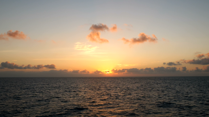 【4K】海平面日出-海面日出-海上日出