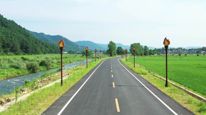 实拍江西永新龙源口村火炬路