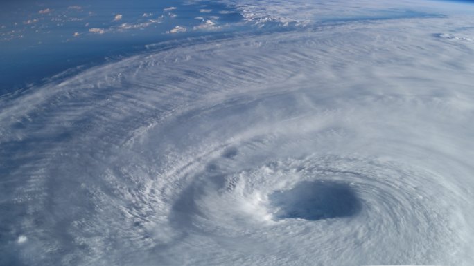 飓风危险来临气象局天气预报