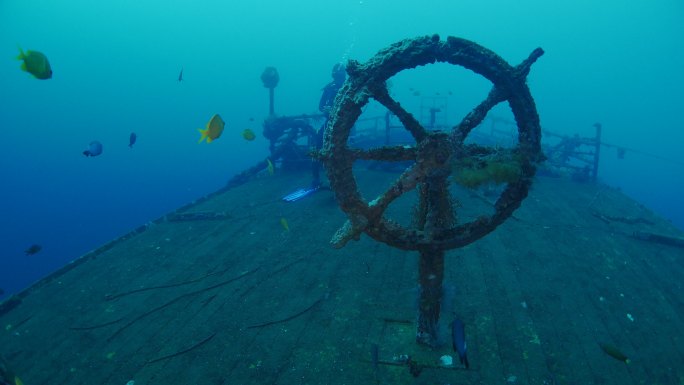 海底的油轮
