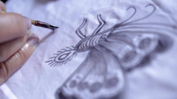 手工蜡染 布依族 古法织布 中国传统染布