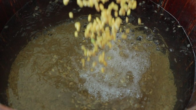 黄豆入水高速做豆浆豆腐步骤