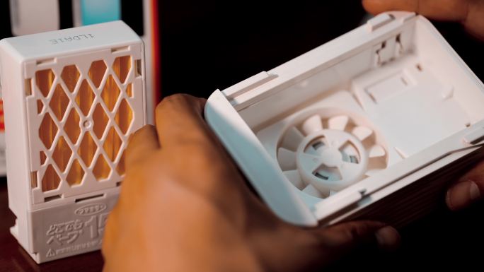 4K日本未来电子驱蚊器更换药芯空镜