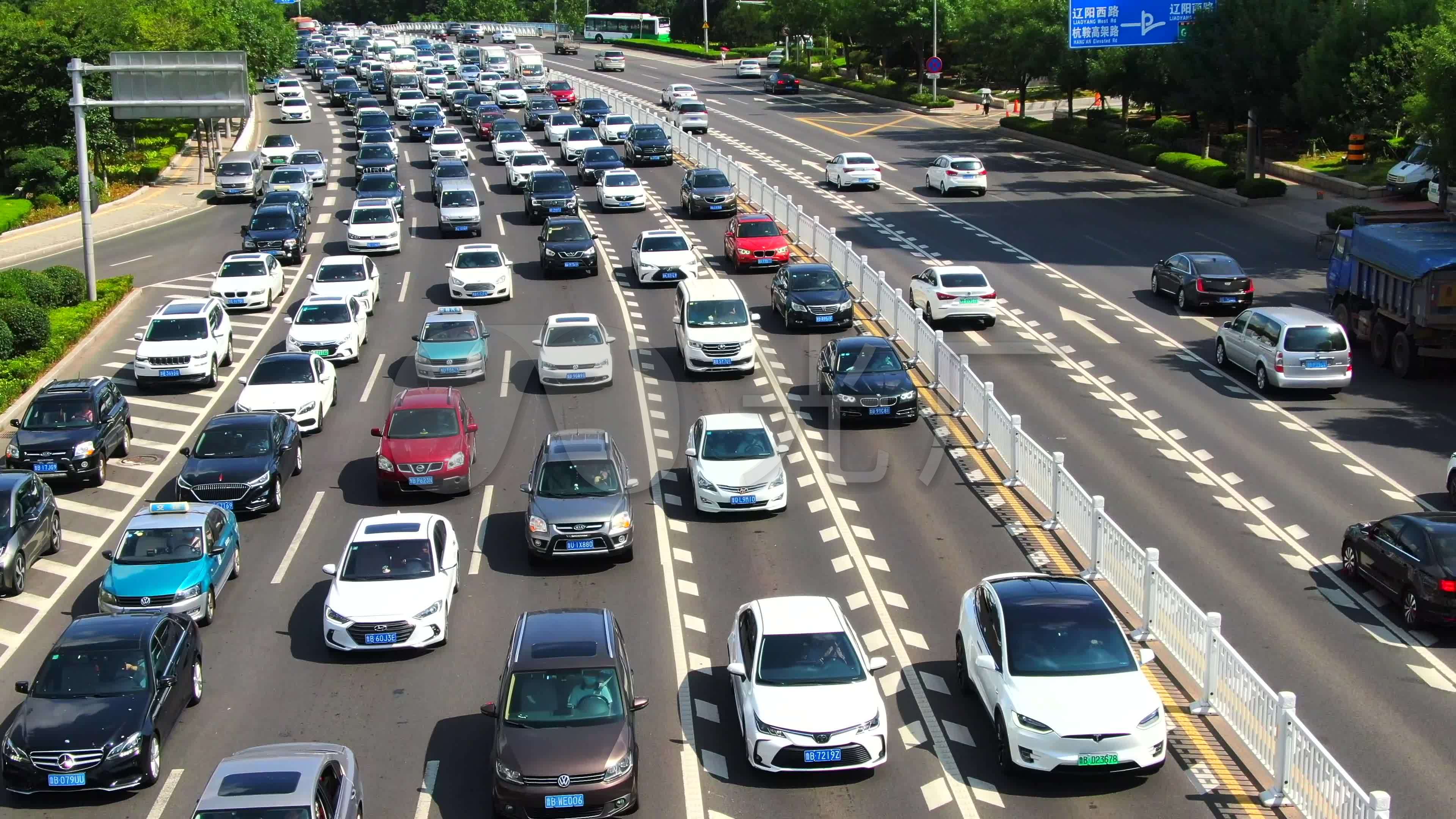 今年国庆：1号在家看全国高速堵车，2号-6号看全国景区人山人海！