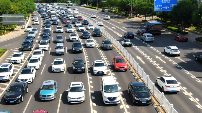 城市车流-交通拥堵-早高峰堵车