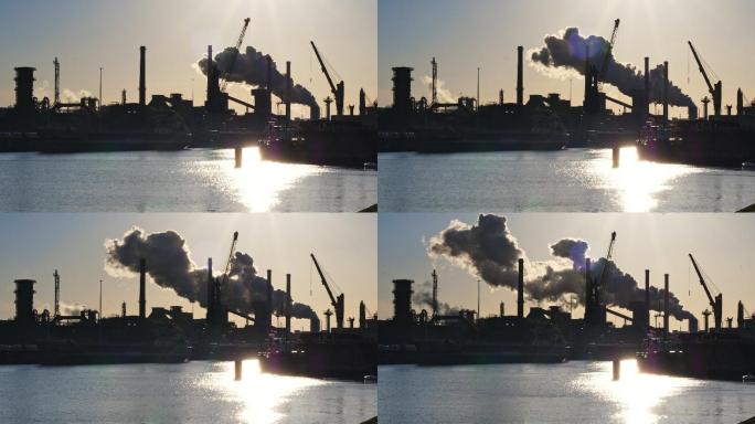 在港口的工业厂房浓烟冒烟废气排放化工厂