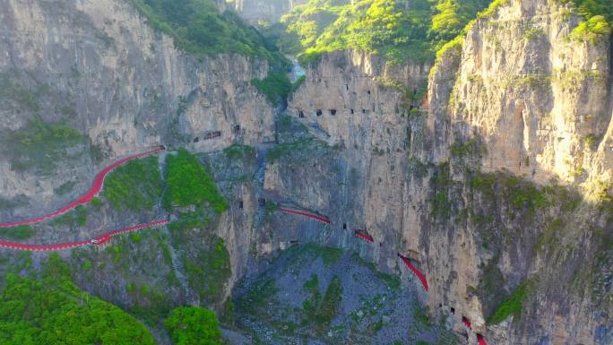 航拍山西陵川锡崖沟壁挂公路4K