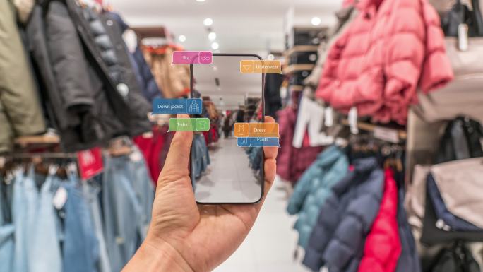 未来高科技智能AR手机查看商店衣服价格