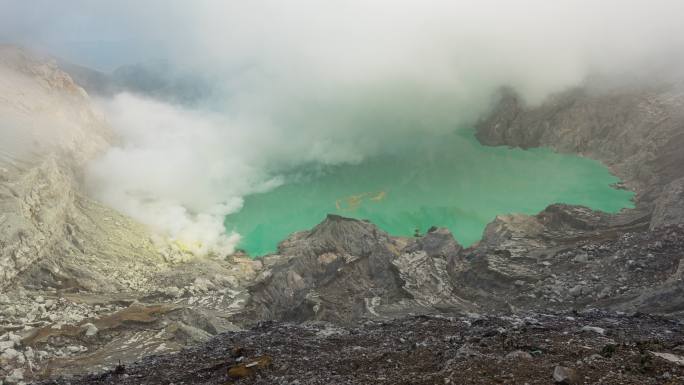 火山喷出气体