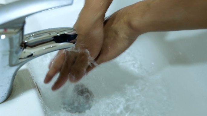 4K 开水龙头洗手 实拍视频