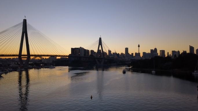 悉尼早晨景观。高架桥立交桥跨海大桥日落晚