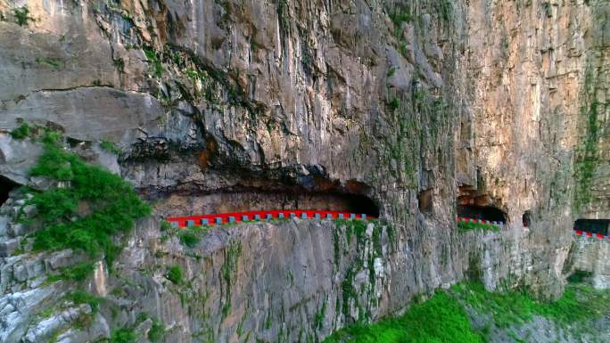 航拍山西陵川锡崖沟壁挂公路