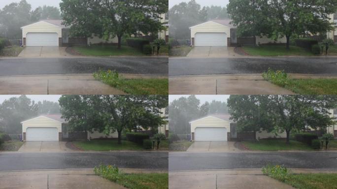 一场快速移动的雷雨经过科罗拉多州的房屋