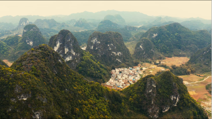 广西大山景色