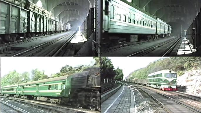 八十年代火车通过武汉长江大桥