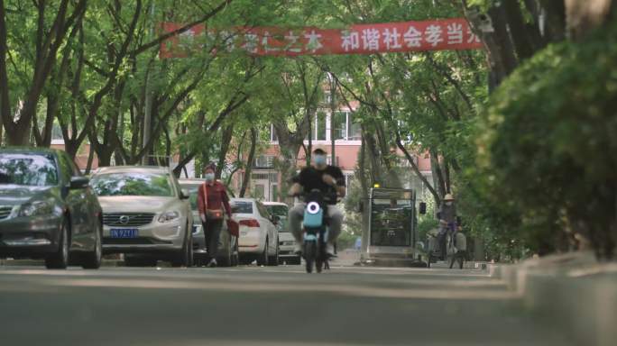 洒水车扫地车物业保洁小区清洁道路扫大街