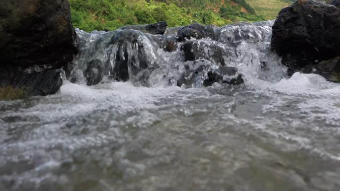 九龙江溪涧流水