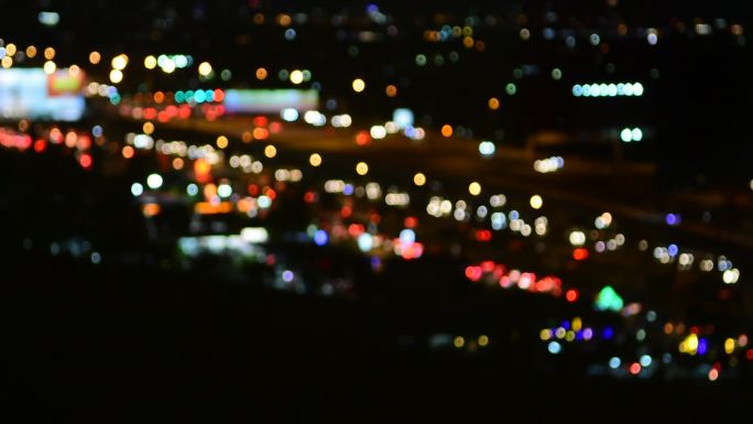 夜间城市模糊灯光