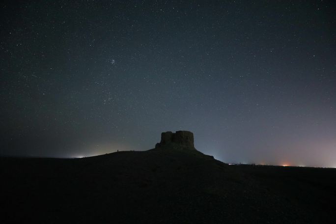 河西走廊，长城烽火台夜晚星空转日出延时