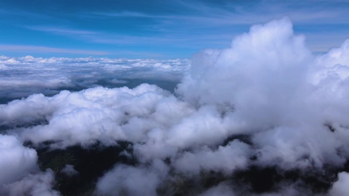 4K航拍云海云上飞机视角